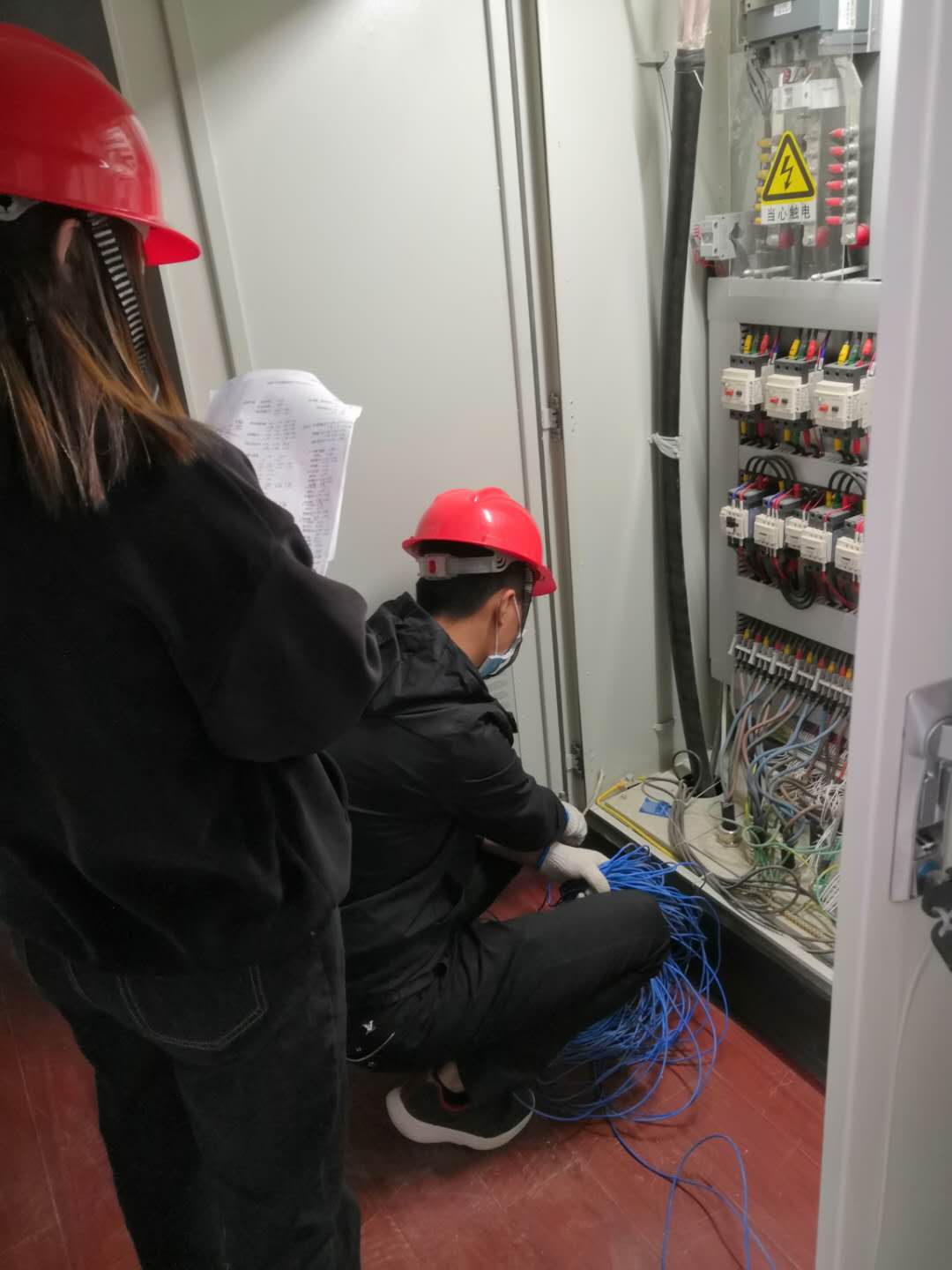 控制柜检测.jpg,点击显示大图!